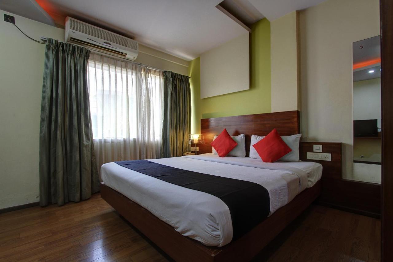 Collection O Sri Sai Palace 4*