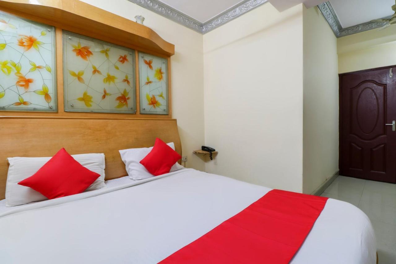 Oyo 71675 New Aishwarya Comforts Hotel