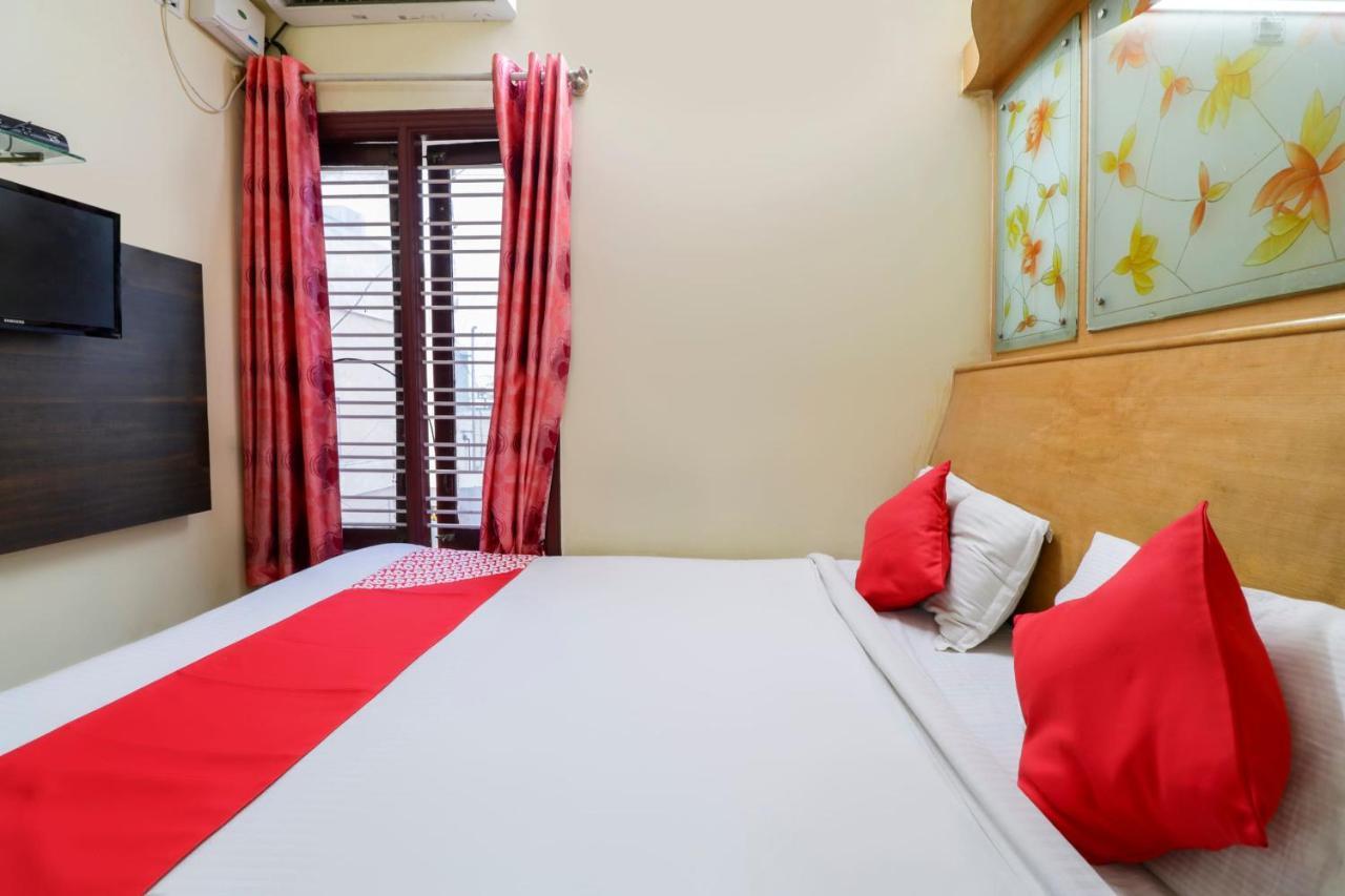 Oyo 71675 New Aishwarya Comforts Hotel