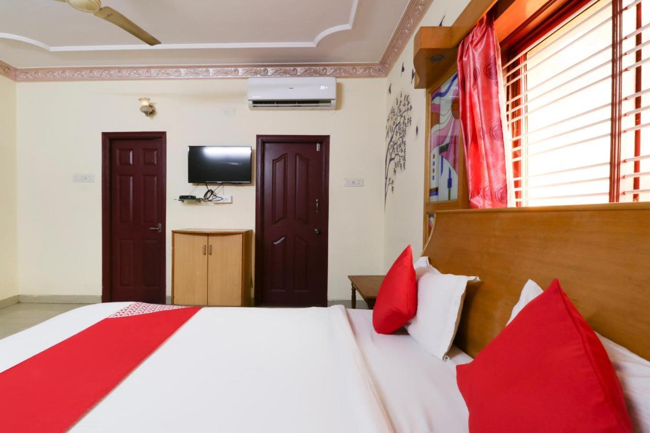 Hotel Oyo 71675 New Aishwarya Comforts Bangalore
