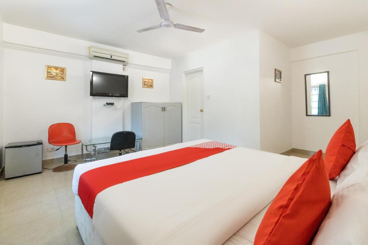 Oyo Fiesta Grand Hotel Bangalore