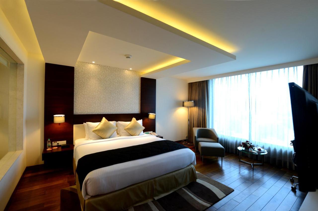 Hotel Howard Johnson By Wyndham, Hebbal,