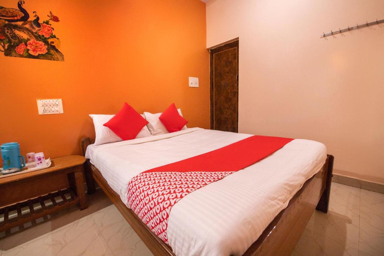 Hotel Oyo 68852 M.r Bangalore