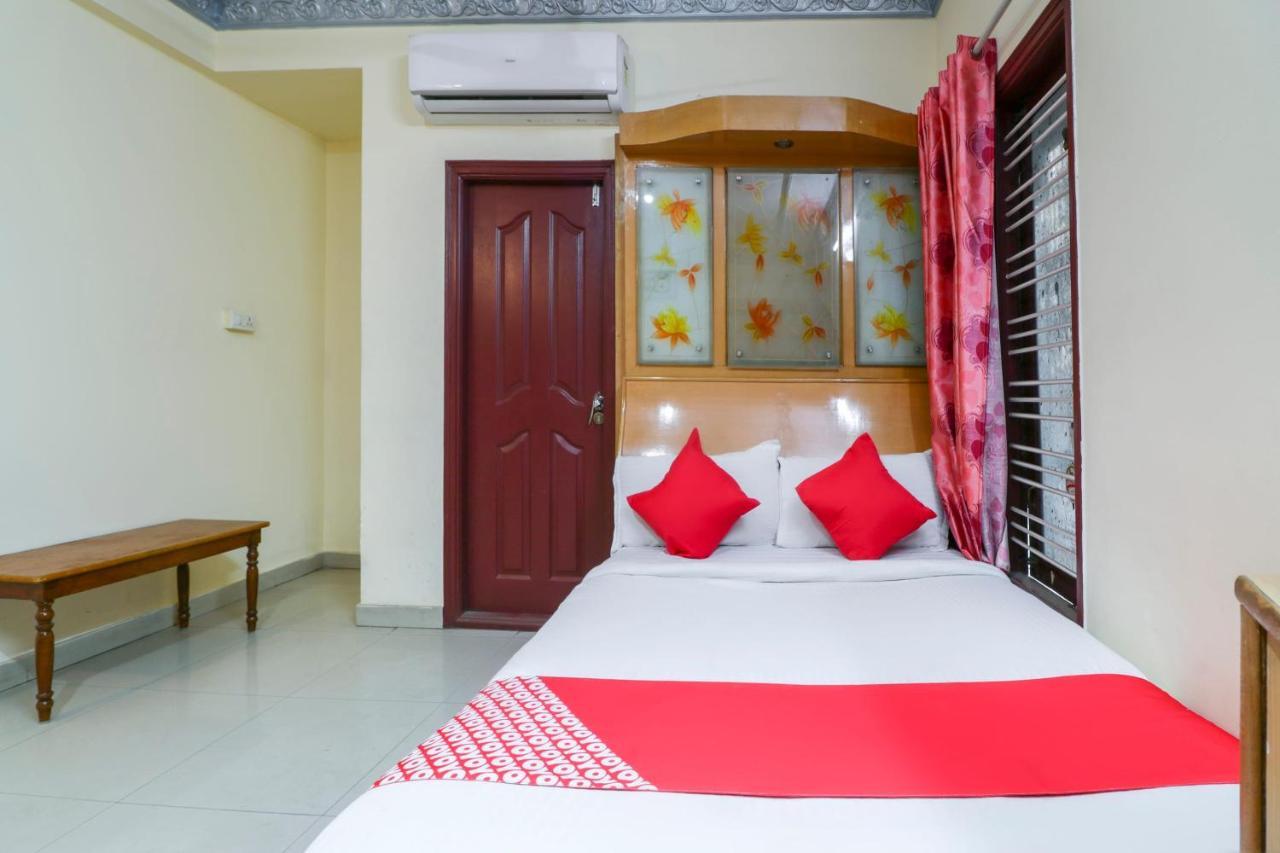 Oyo 71675 New Aishwarya Comforts 3* Bangalore