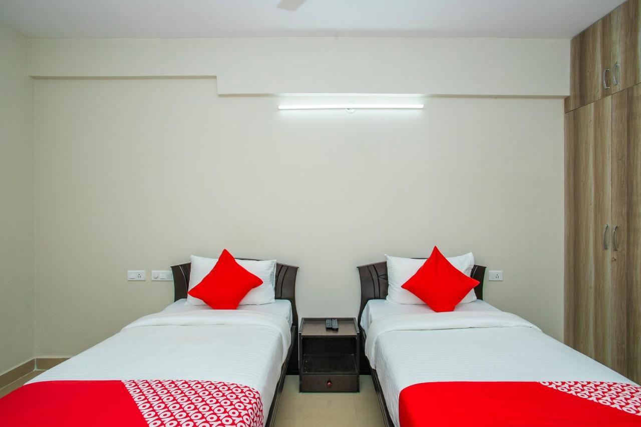 Oyo 23070 Ocean View Associates Hotel