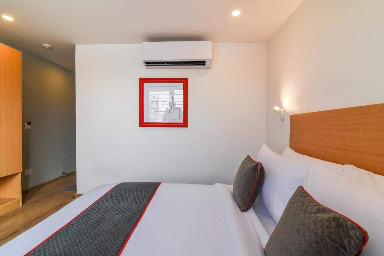 Oyo Townhouse 255 Indiranagar Double Road 3* Bangalore
