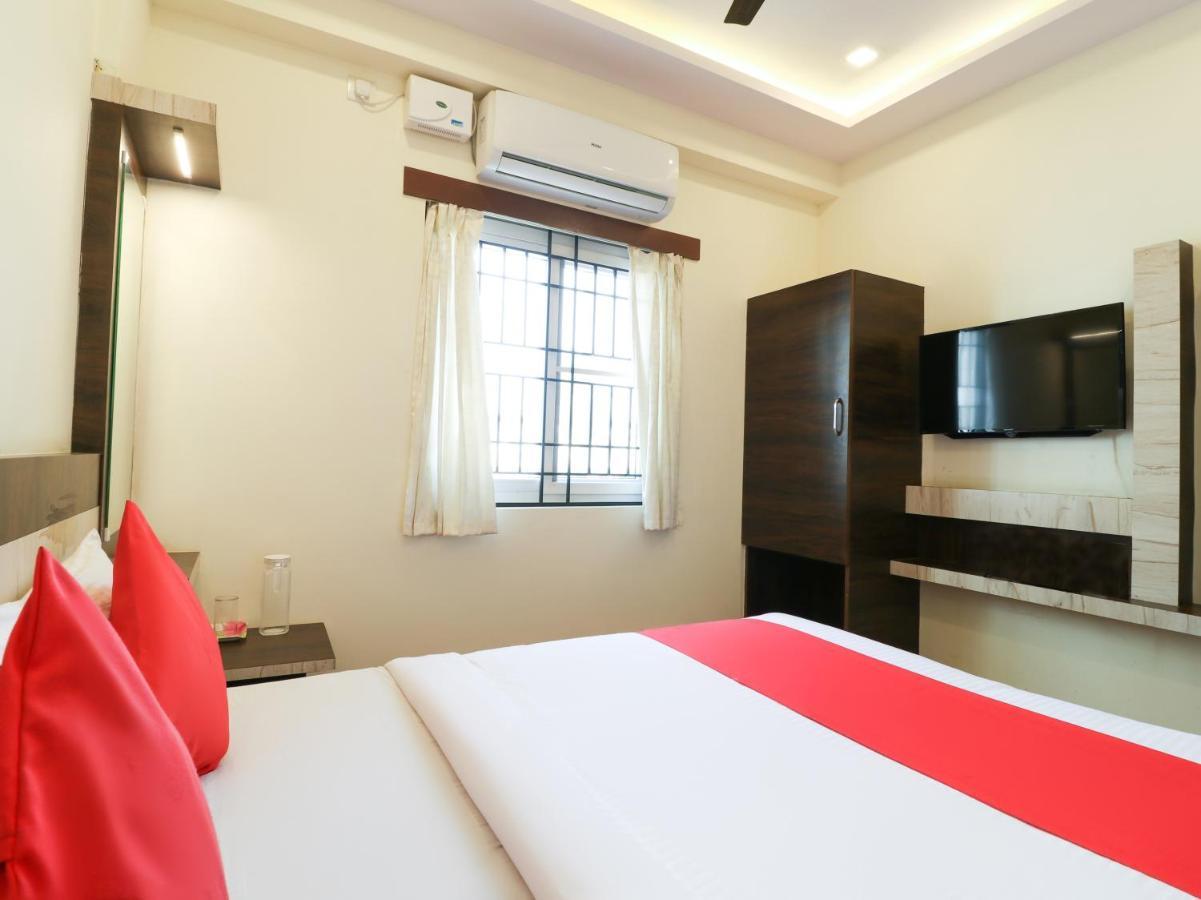 Oyo 36197 Royal Wood Hotel Bangalore