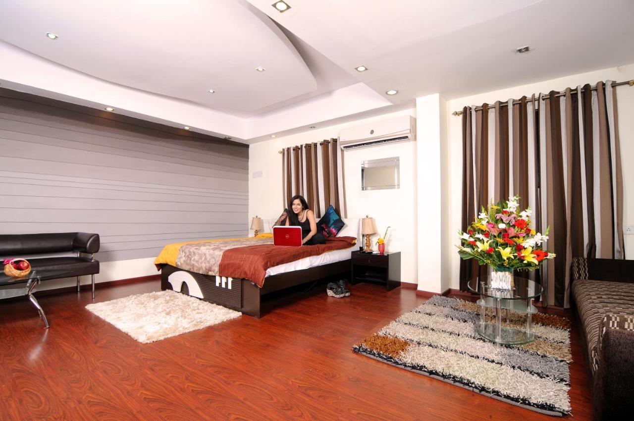Capital O 3246 The Bouvice 3*