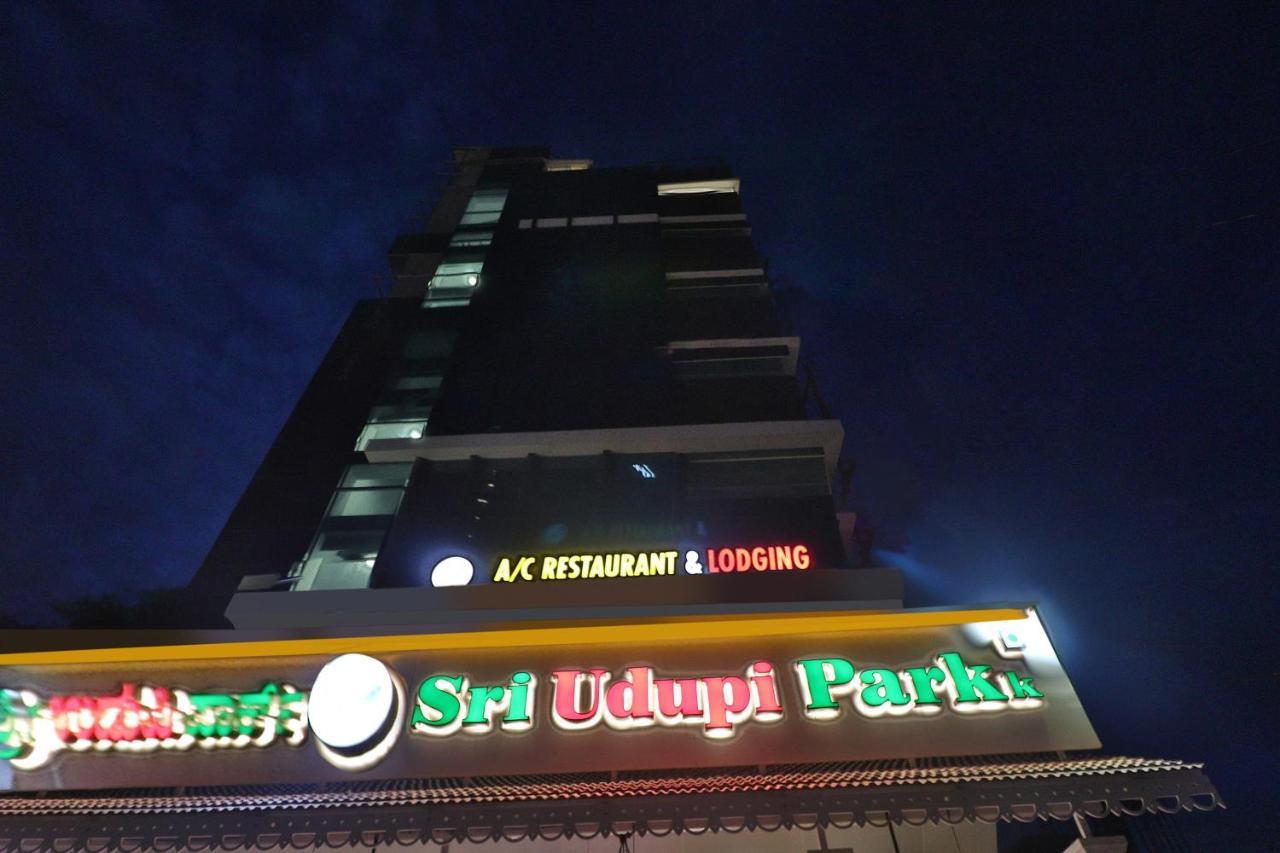Capital O 43639 Sri Alok Park