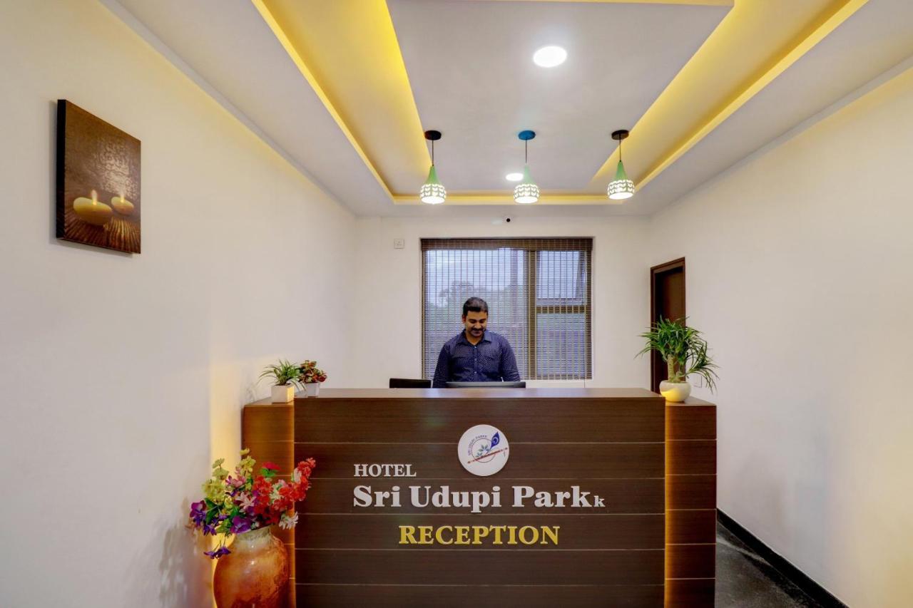 Capital O 43639 Sri Alok Park Hotel 3*