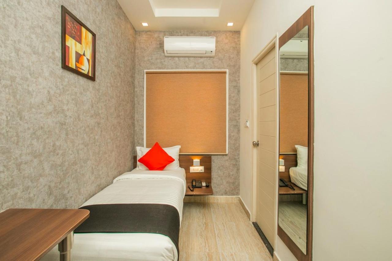 Dbrooks Hotel 3*