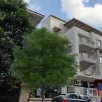 Treebo Trend White Mg