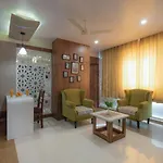 Hotel Monarch International