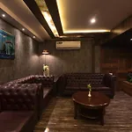 Hotel Monarch International