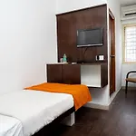 Hotel Scarlet
