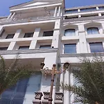 White Palace Hotel