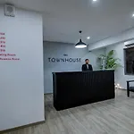Oyo Townhouse 035 Indiranagar