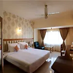 Highgates Hotel