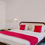 Oyo 10884 Pavana Residency