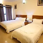 The Lounge Business Hotel