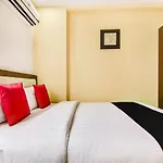 Capital O 5381 The Emirates Hotel