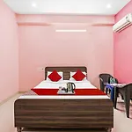Oyo Flagship Hotel Golden Suites