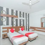 Oyo 3175 Pluspoint Suites