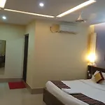 Circle Motel