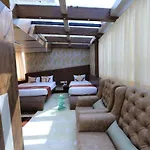 Manyta Iris Guest House
