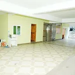Lee Paradise Inn