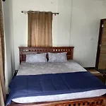 Castle Hebbal Room With Kitchen