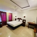 Hotel Sandalwood Inn