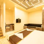 Seasons Suites Hbr