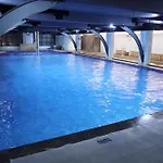 Zing Rooms By Guesthouse Suites