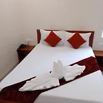 Mulberry Inn