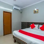 Hotel O White Fort Near Lalbagh Botanical Garden