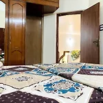 Beautiful 2 Bhk With Balcony