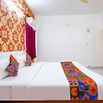 Fabhotel Royal Platinum Suites