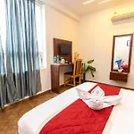 Octave Emerald Suites By Rb Group