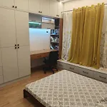 Singh\'S Space L Luxurious 2Bhk L On Top Floor With Large Balcony