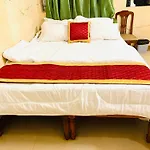 Luxorion Lodge