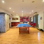 C Suites - Lp
