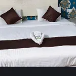 Hotel Fiesta Grand
