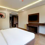 Super Townhouse Oak Mahadevapura Opposite Phoenix Mall Formerly Grand Wilton Inn