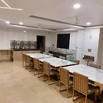 Reside Inn
