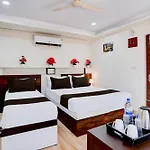 Hotel O Sgr Palace