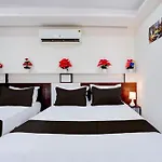 Hotel O Sgr Palace