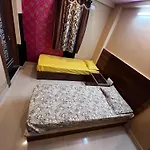 Friends Girl Hostel