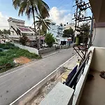 Rathna La Vander