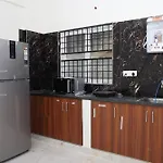 Sakura Inn And Suites